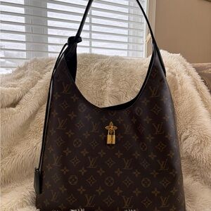Louis Vuitton Flower Hobo - Shoulder Bag